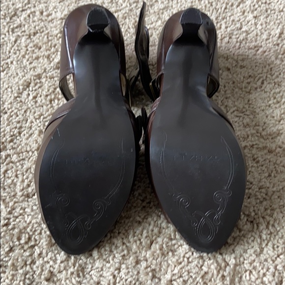 Brown Heels - Picture 6 of 6